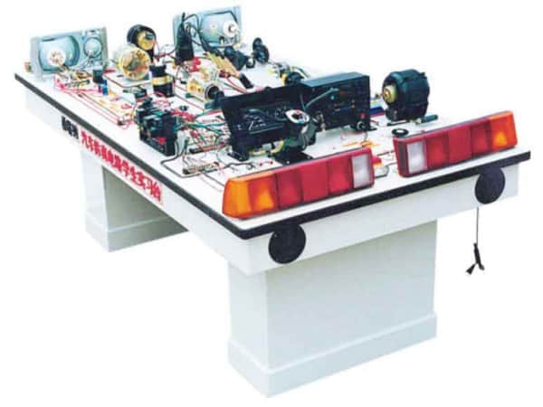 撫順縣職業(yè)高級中學(xué)-普通桑塔納電路學(xué)生實(shí)習(xí)臺